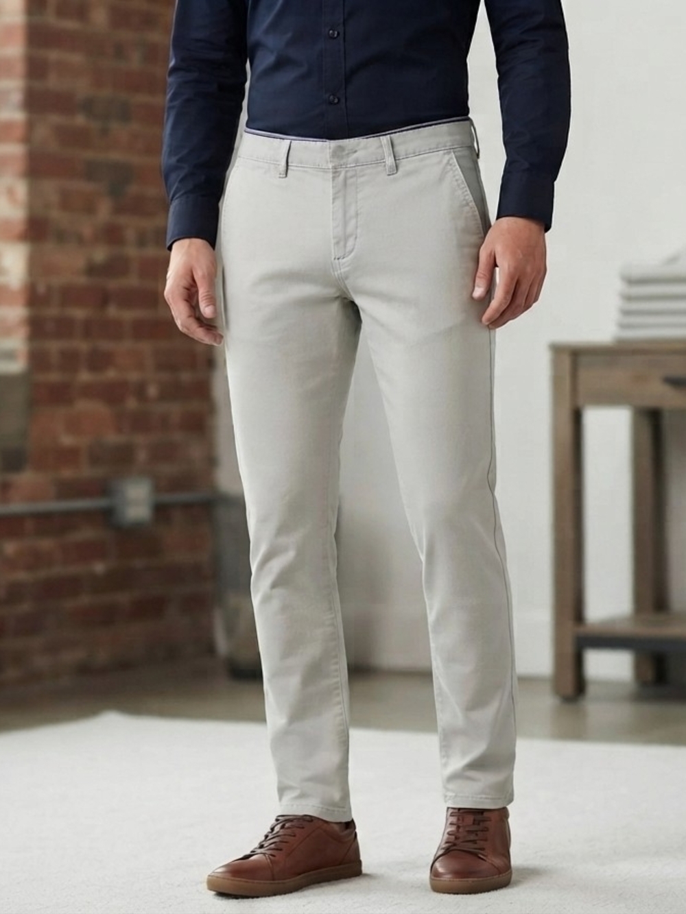 Tommy Hilfiger Slim Chinos in Light Gray